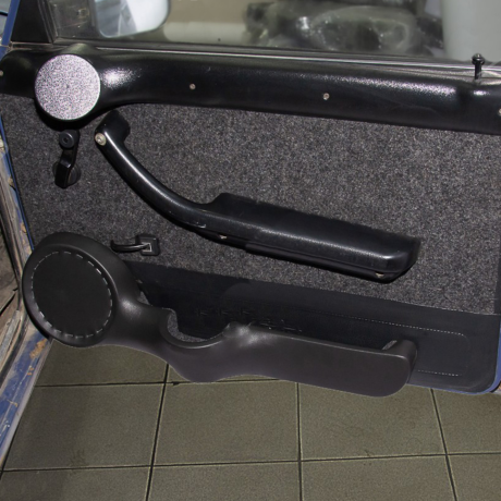 Подиумы B@3 2105, 2106, 2107, 2121, 21213 (с карманом, под эл. стеклоподъемники, с подстаканником, под динамики 16см) мод. 2 купить недорого с доставкой в Каменск-Шахтинский